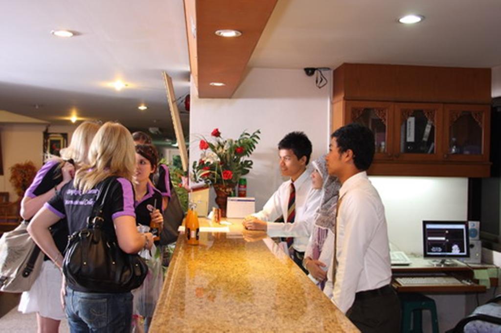 Js Tower Hotel Bangkok Buitenkant foto