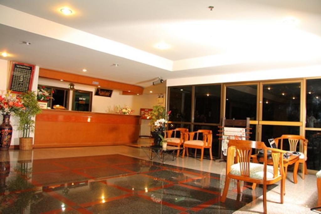 Js Tower Hotel Bangkok Buitenkant foto